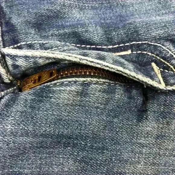 Hudson Blue Denim Bootcut 5-Pocket Jeans - Picture 10 of 13